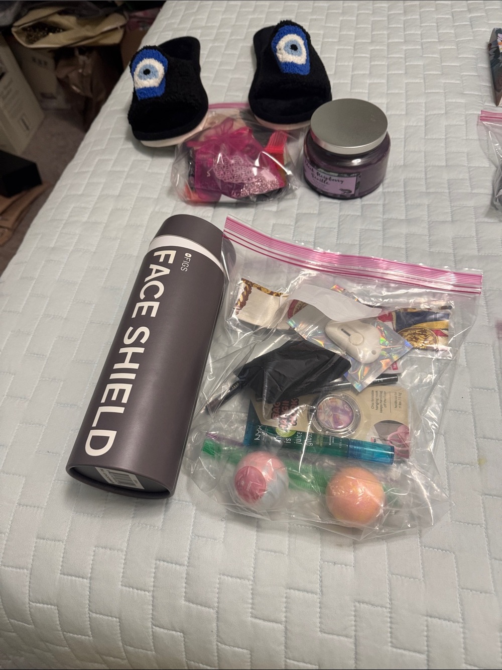 Beauty Accessories Bundles and other items. Choose 1. Values at least $40